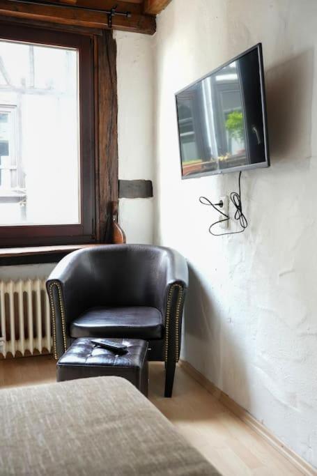Charmante Fachwerk Wohnung Mit Terrasse In Der Altstadt Koblenz  Exterior photo