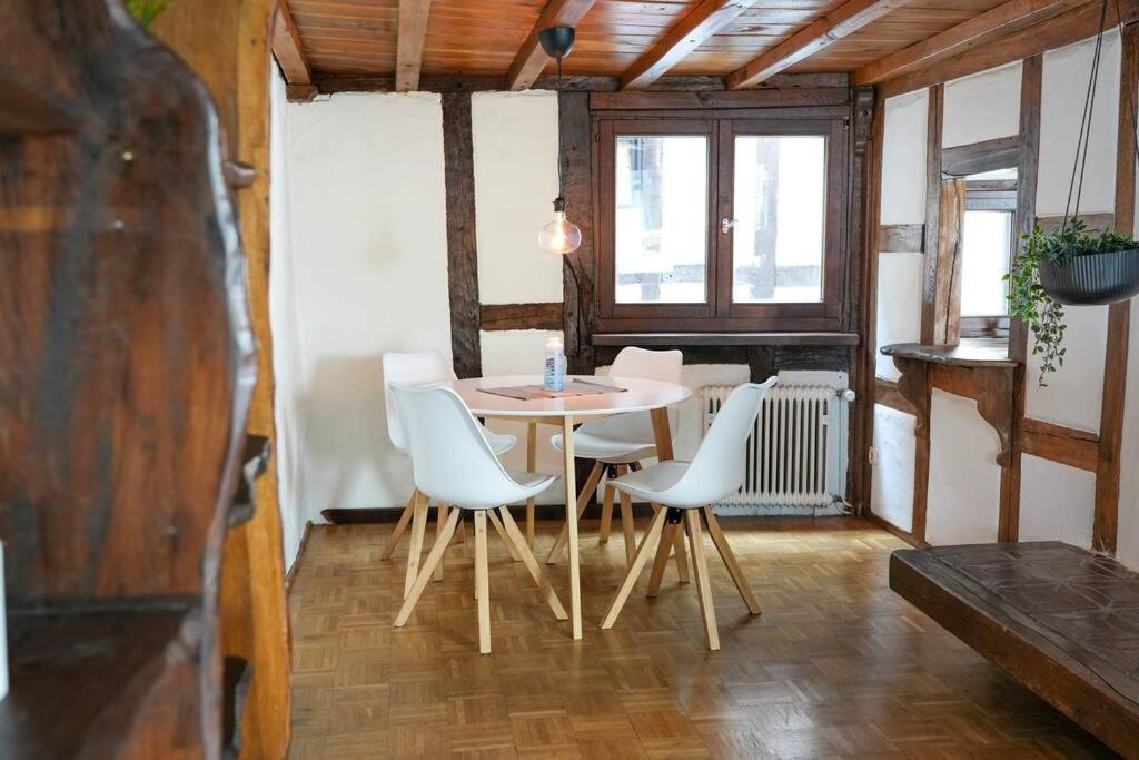 Charmante Fachwerk Wohnung Mit Terrasse In Der Altstadt Koblenz  Exterior photo